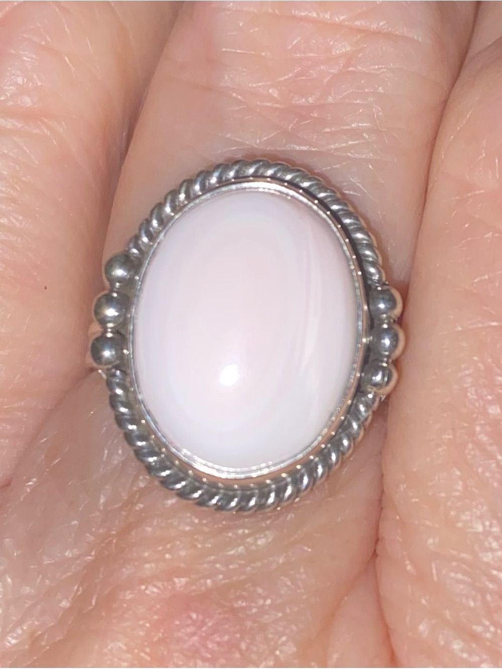 Sterling Silver Pink Conch Oval Ring (closed back) Size 8